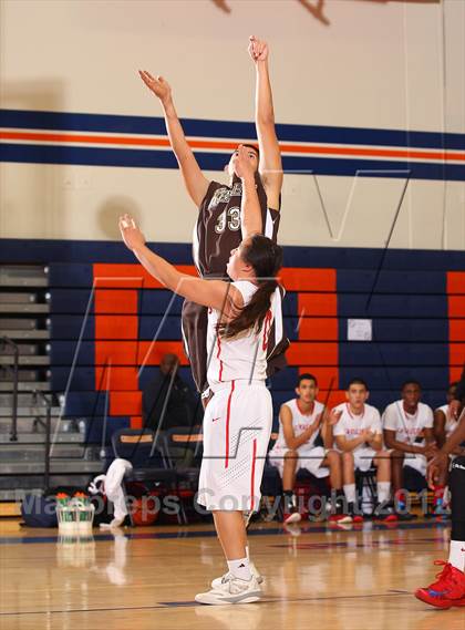 Thumbnail 3 in Cleveland vs. Kennedy (Chaminade Christmas Classic) photogallery.