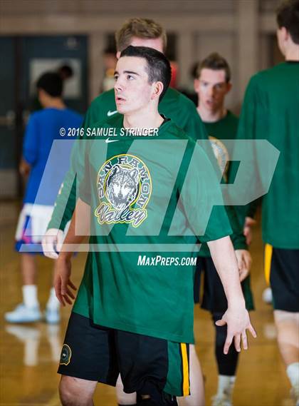 Thumbnail 1 in Clayton Valley Charter vs. San Ramon Valley (Brenda Loving Memorial Tournament) photogallery.