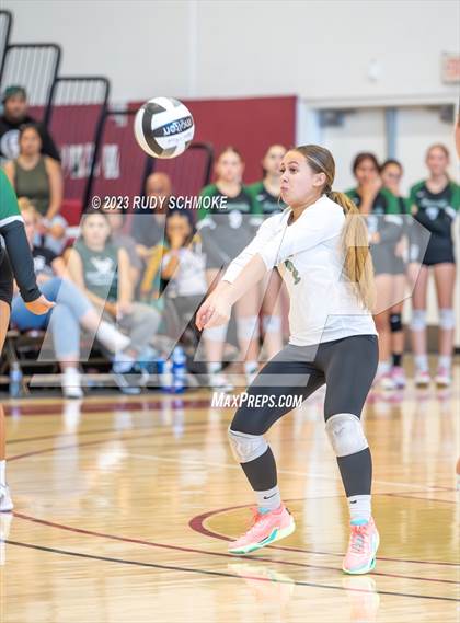 Thumbnail 2 in Oceanside vs. Valley Center (CIF SDS D4 finals) photogallery.