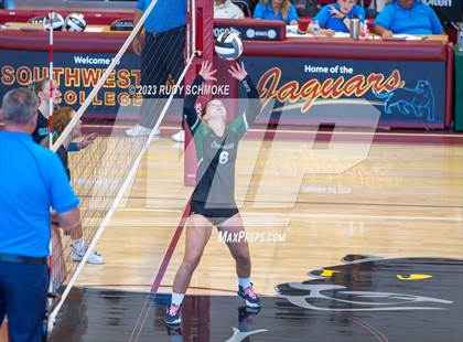 Thumbnail 2 in Oceanside vs. Valley Center (CIF SDS D4 finals) photogallery.