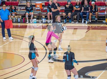 Thumbnail 3 in Oceanside vs. Valley Center (CIF SDS D4 finals) photogallery.