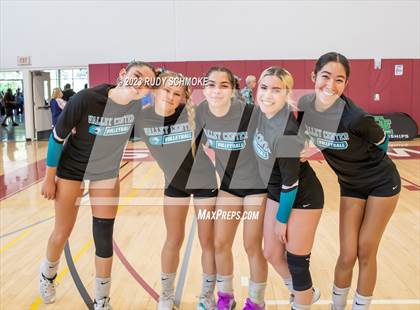 Thumbnail 1 in Oceanside vs. Valley Center (CIF SDS D4 finals) photogallery.