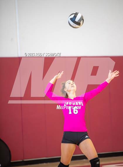 Thumbnail 3 in Oceanside vs. Valley Center (CIF SDS D4 finals) photogallery.