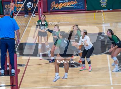Thumbnail 2 in Oceanside vs. Valley Center (CIF SDS D4 finals) photogallery.