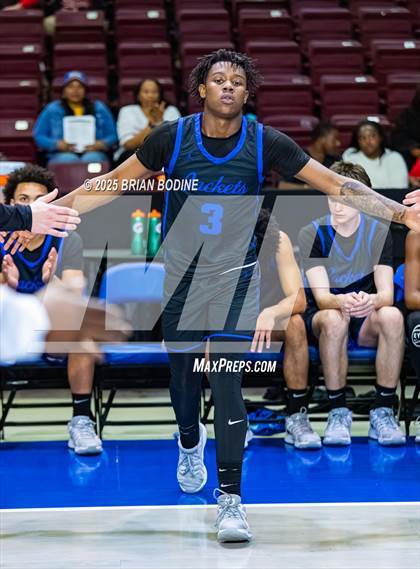 Thumbnail 1 in Greenville vs Fort Mill (SCHSL 5A Div 2 Semifinal) photogallery.