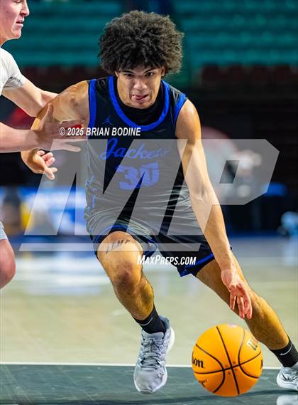 Thumbnail 3 in Greenville vs Fort Mill (SCHSL 5A Div 2 Semifinal) photogallery.