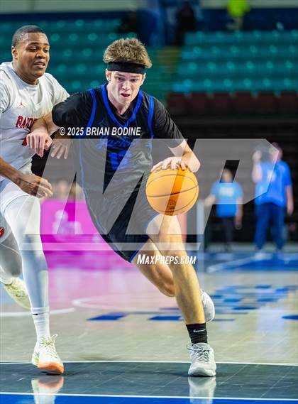 Thumbnail 1 in Greenville vs Fort Mill (SCHSL 5A Div 2 Semifinal) photogallery.