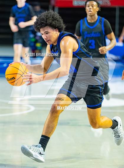 Thumbnail 1 in Greenville vs Fort Mill (SCHSL 5A Div 2 Semifinal) photogallery.