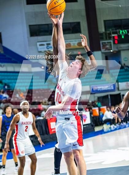 Thumbnail 2 in Greenville vs Fort Mill (SCHSL 5A Div 2 Semifinal) photogallery.
