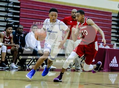 Thumbnail 3 in Culver City vs Santa Clarita Christian (The Opening Weekend Tournament) photogallery.