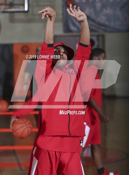 Thumbnail 2 in Alexander Hamilton vs Mamaroneck (Tiger Tournament) photogallery.