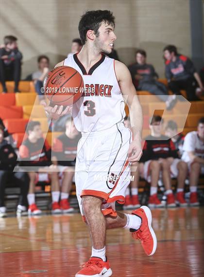 Thumbnail 3 in Alexander Hamilton vs Mamaroneck (Tiger Tournament) photogallery.