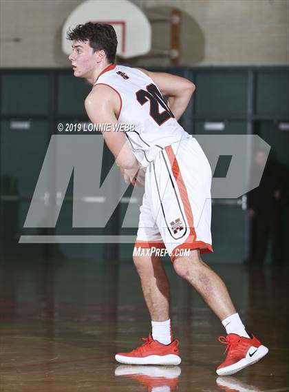 Thumbnail 2 in Alexander Hamilton vs Mamaroneck (Tiger Tournament) photogallery.