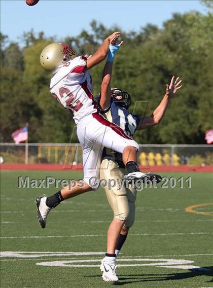 Thumbnail 2 in Central Catholic vs. Cardinal Newman (Battle at the Capital) photogallery.