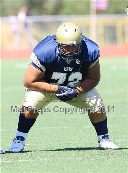 Thumbnail 3 in Central Catholic vs. Cardinal Newman (Battle at the Capital) photogallery.