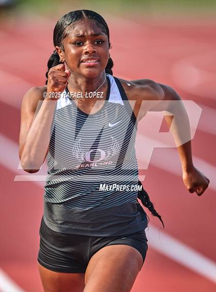 Thumbnail 2 in CCISD Ruben C Jordan Relays (100M) photogallery.