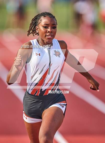 Thumbnail 1 in CCISD Ruben C Jordan Relays (100M) photogallery.