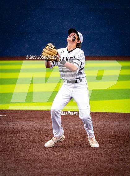Thumbnail 2 in Denver Christian vs. Limon (CHSAA 2A Final) photogallery.