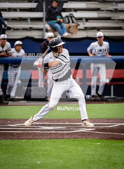 Thumbnail 2 in Denver Christian vs. Limon (CHSAA 2A Final) photogallery.