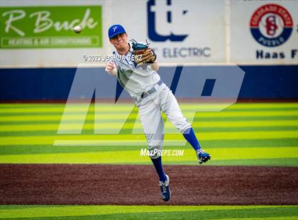 Thumbnail 2 in Denver Christian vs. Limon (CHSAA 2A Final) photogallery.