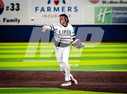 Thumbnail 1 in Denver Christian vs. Limon (CHSAA 2A Final) photogallery.