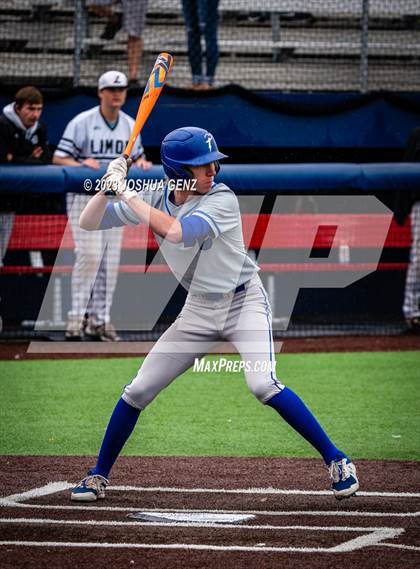 Thumbnail 2 in Denver Christian vs. Limon (CHSAA 2A Final) photogallery.