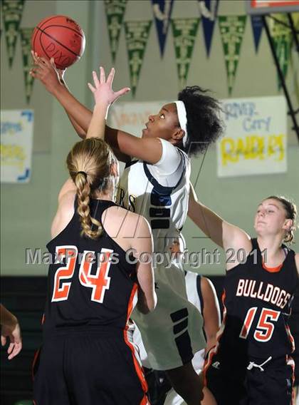 Thumbnail 1 in Vacaville vs. Inderkum (Ram Jam) photogallery.