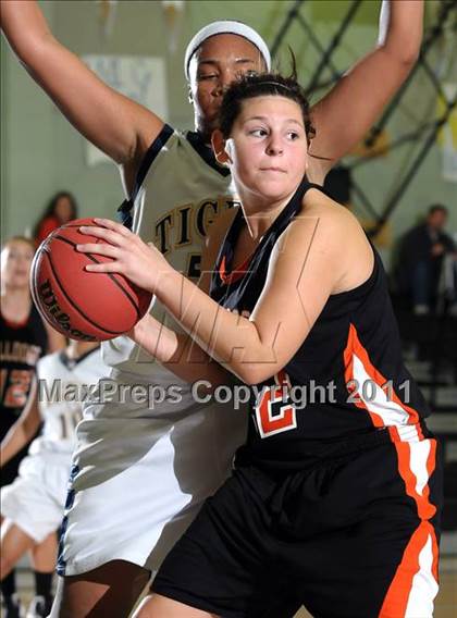 Thumbnail 1 in Vacaville vs. Inderkum (Ram Jam) photogallery.