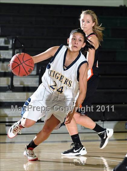 Thumbnail 3 in Vacaville vs. Inderkum (Ram Jam) photogallery.