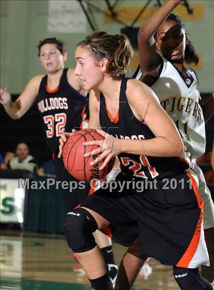 Thumbnail 1 in Vacaville vs. Inderkum (Ram Jam) photogallery.