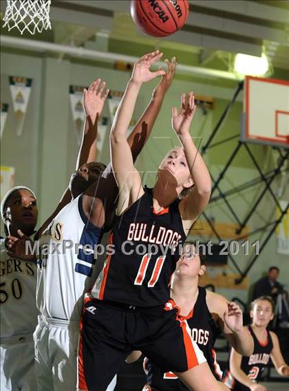 Thumbnail 2 in Vacaville vs. Inderkum (Ram Jam) photogallery.
