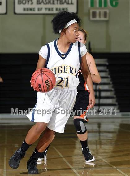 Thumbnail 3 in Vacaville vs. Inderkum (Ram Jam) photogallery.