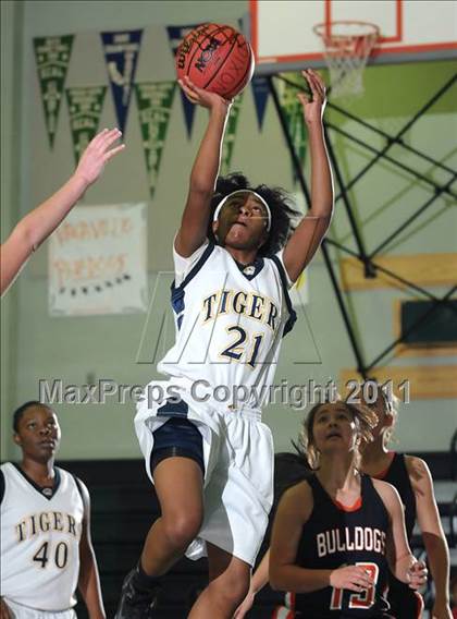 Thumbnail 1 in Vacaville vs. Inderkum (Ram Jam) photogallery.