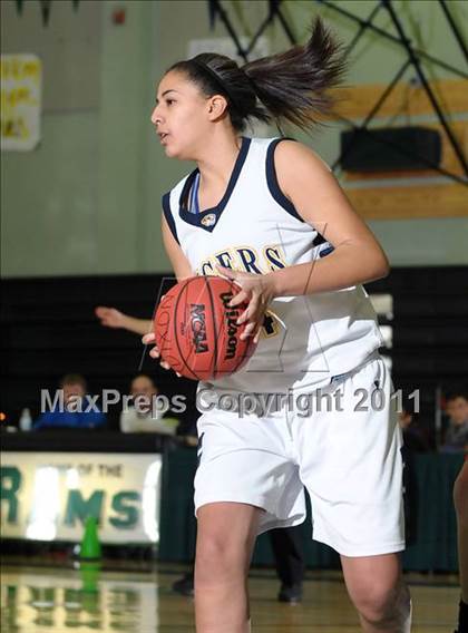 Thumbnail 1 in Vacaville vs. Inderkum (Ram Jam) photogallery.