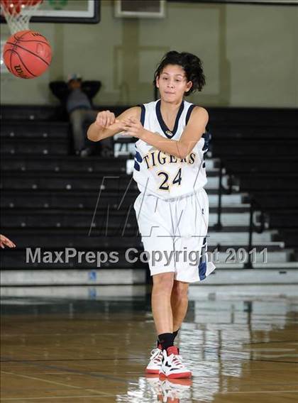 Thumbnail 2 in Vacaville vs. Inderkum (Ram Jam) photogallery.