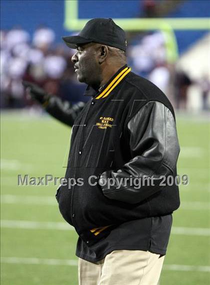 Thumbnail 1 in St. Mary's vs. Cardinal O'Hara (Monsignor Martin A Championship) photogallery.