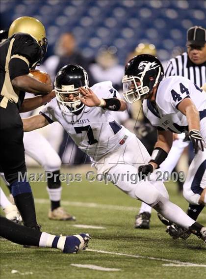 Thumbnail 2 in St. Mary's vs. Cardinal O'Hara (Monsignor Martin A Championship) photogallery.