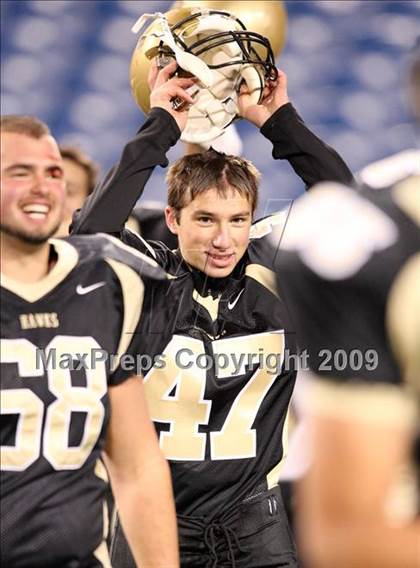 Thumbnail 1 in St. Mary's vs. Cardinal O'Hara (Monsignor Martin A Championship) photogallery.