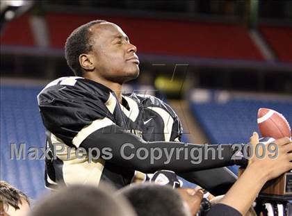 Thumbnail 2 in St. Mary's vs. Cardinal O'Hara (Monsignor Martin A Championship) photogallery.