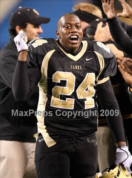 Thumbnail 2 in St. Mary's vs. Cardinal O'Hara (Monsignor Martin A Championship) photogallery.