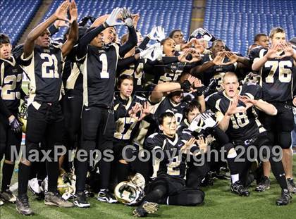 Thumbnail 1 in St. Mary's vs. Cardinal O'Hara (Monsignor Martin A Championship) photogallery.