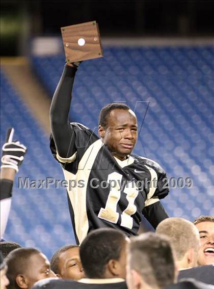 Thumbnail 1 in St. Mary's vs. Cardinal O'Hara (Monsignor Martin A Championship) photogallery.