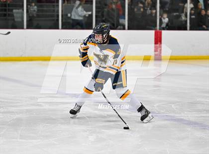 Thumbnail 2 in Batavia Notre Dame at Victor (NYSPHAA Section V Class A Semifinals) photogallery.