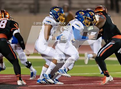 Thumbnail 1 in Comfort vs Schulenburg (UIL Bi-District Playoffs) photogallery.