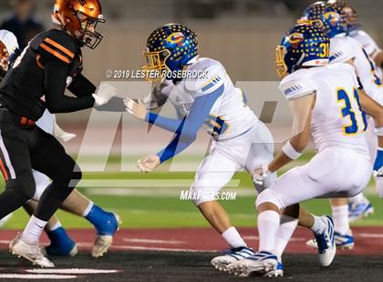 Thumbnail 2 in Comfort vs Schulenburg (UIL Bi-District Playoffs) photogallery.