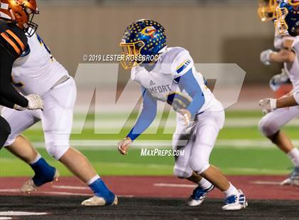 Thumbnail 3 in Comfort vs Schulenburg (UIL Bi-District Playoffs) photogallery.