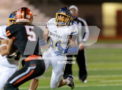 Thumbnail 3 in Comfort vs Schulenburg (UIL Bi-District Playoffs) photogallery.