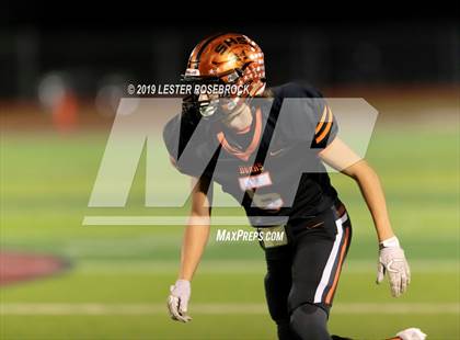 Thumbnail 2 in Comfort vs Schulenburg (UIL Bi-District Playoffs) photogallery.