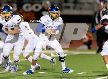 Thumbnail 1 in Comfort vs Schulenburg (UIL Bi-District Playoffs) photogallery.