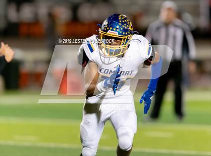Thumbnail 1 in Comfort vs Schulenburg (UIL Bi-District Playoffs) photogallery.